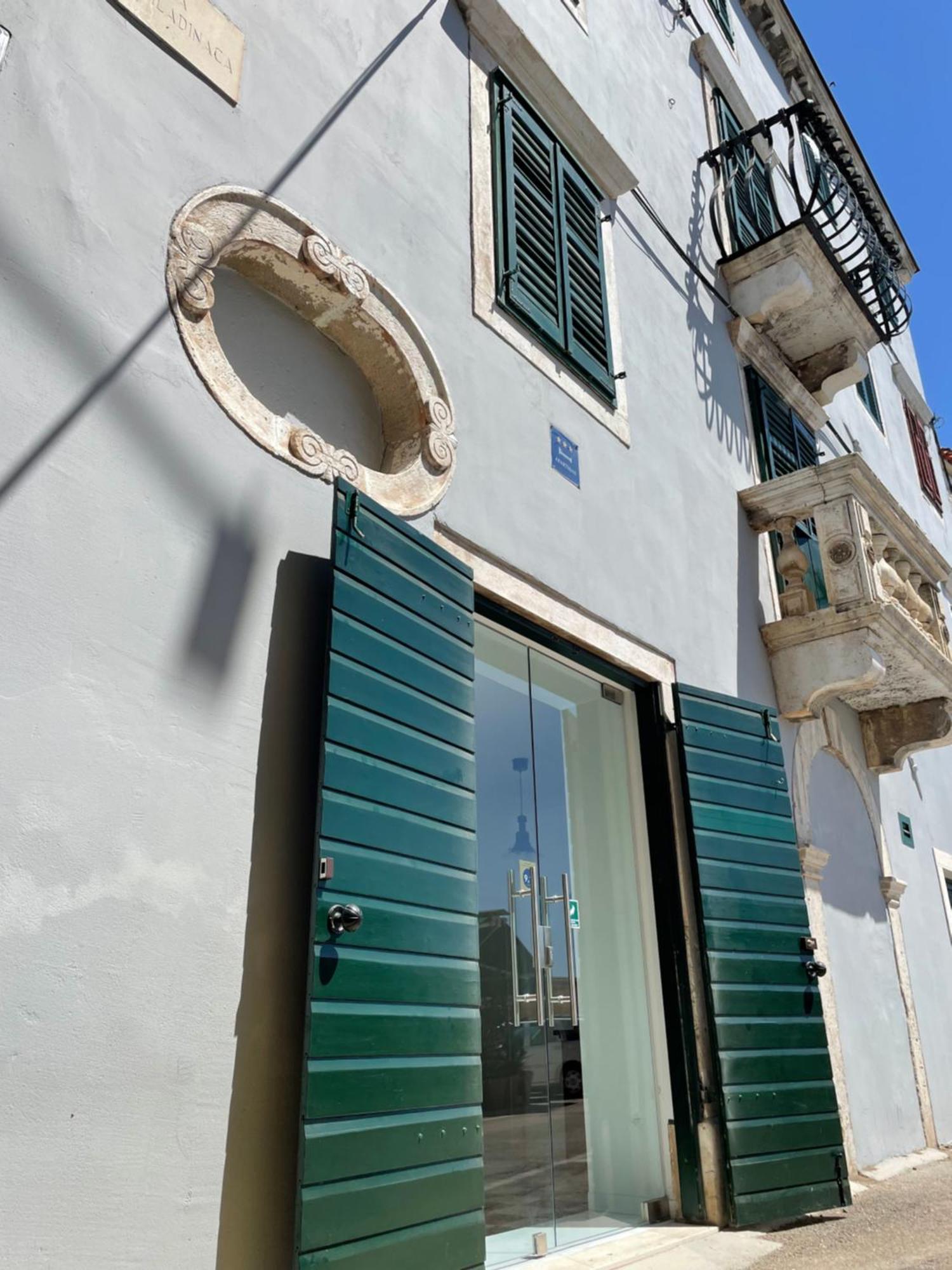Apartments And Rooms Ille Šibenik Exterior foto
